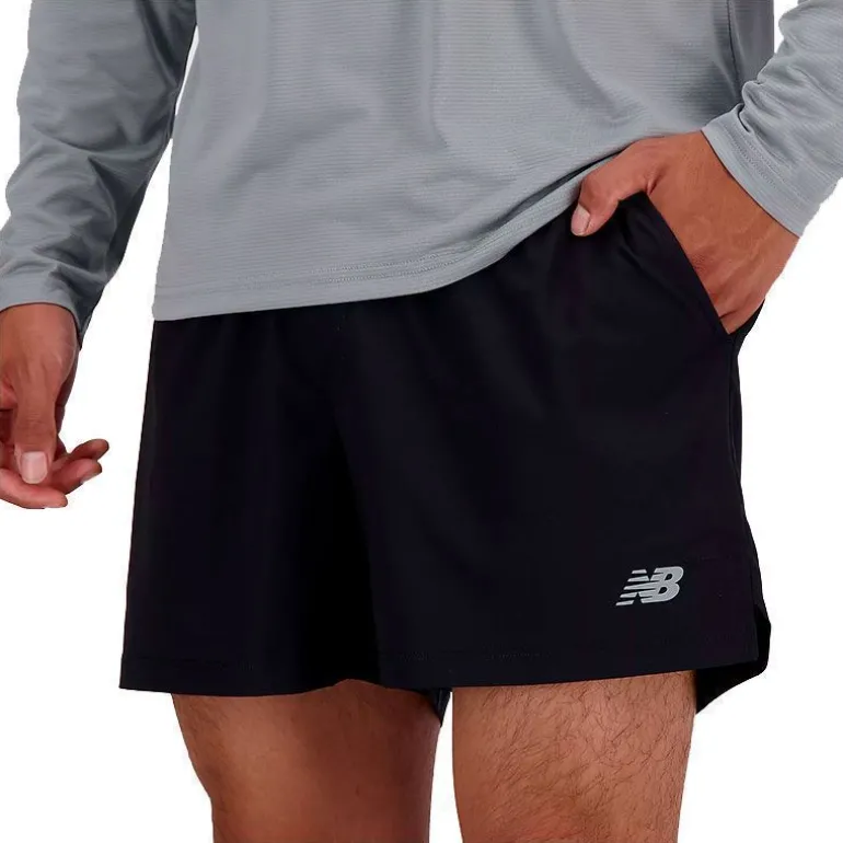 PANTALON CORTO NEW BALANCE AC LINED 5"
