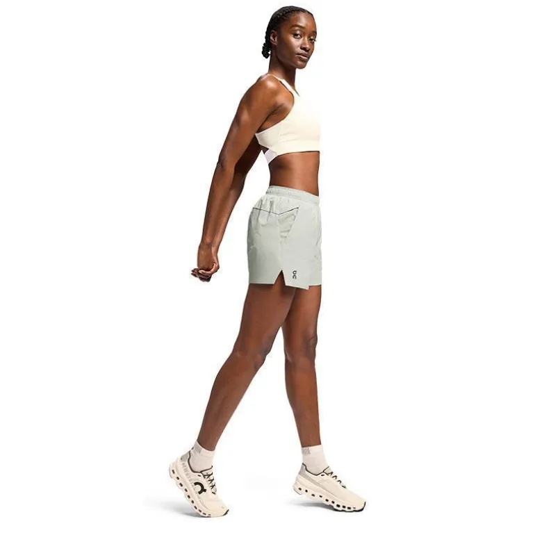 PANTALON CORTO ON RUNNING ESSENTIAL MUJER